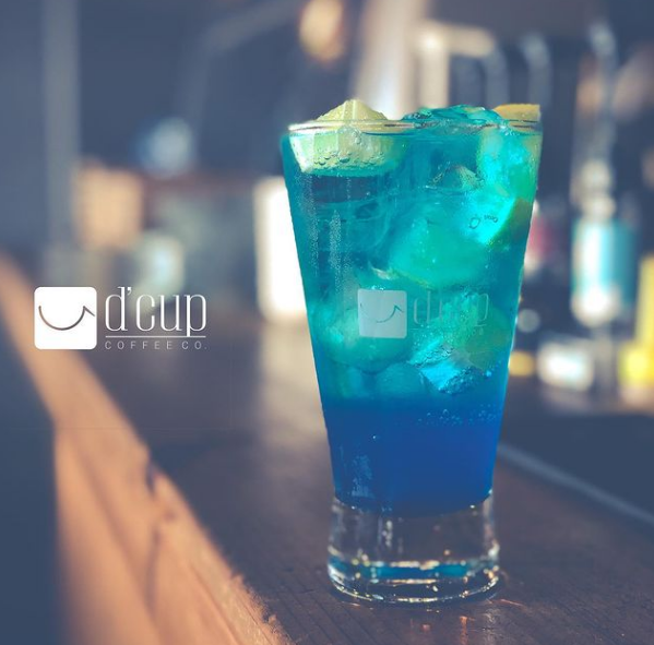 BLUE PINEAPPLE  FROZEN