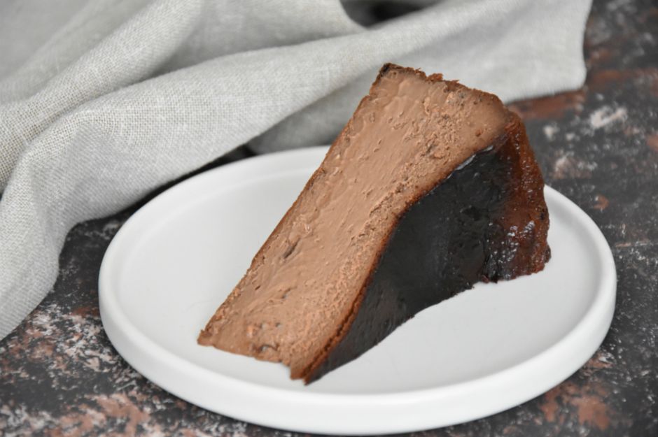 ÇİKOLATALI SAN SEBASTİAN CHEESECAKE