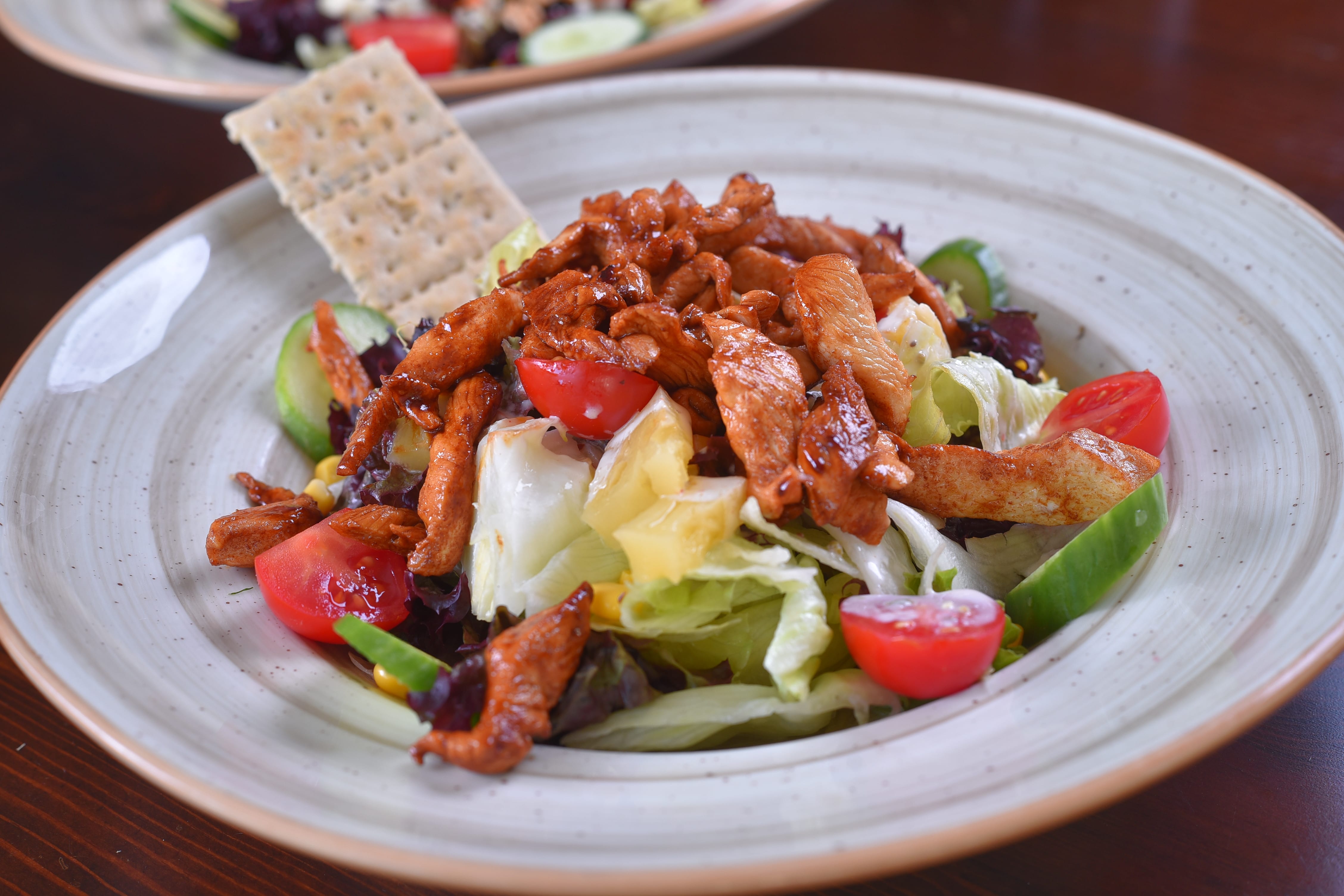 TAVUKLU SALATA