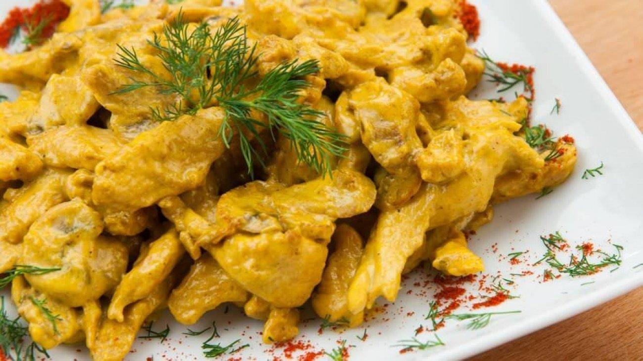 KÖRİ SOSLU TAVUK