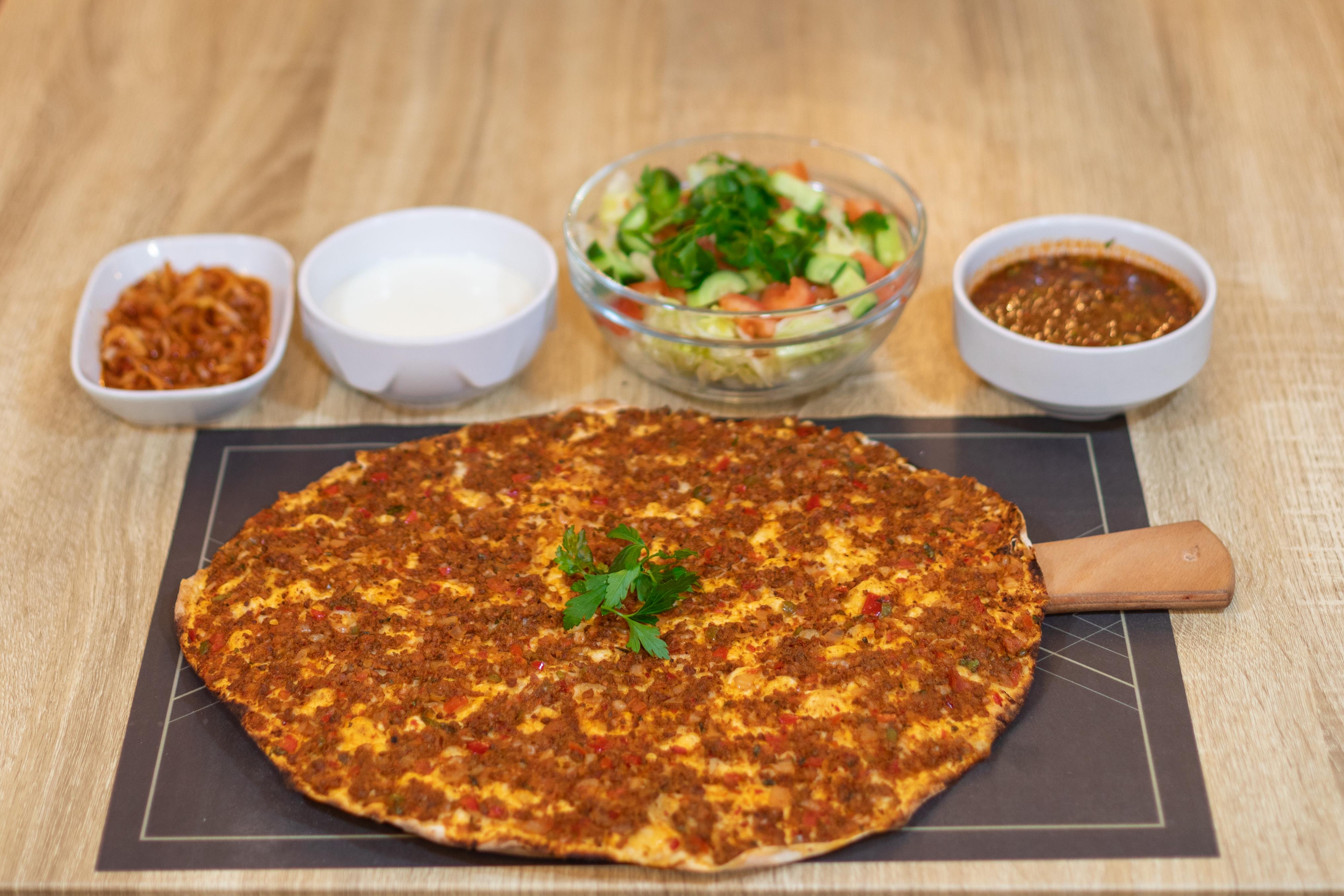 ACILI LAHMACUN