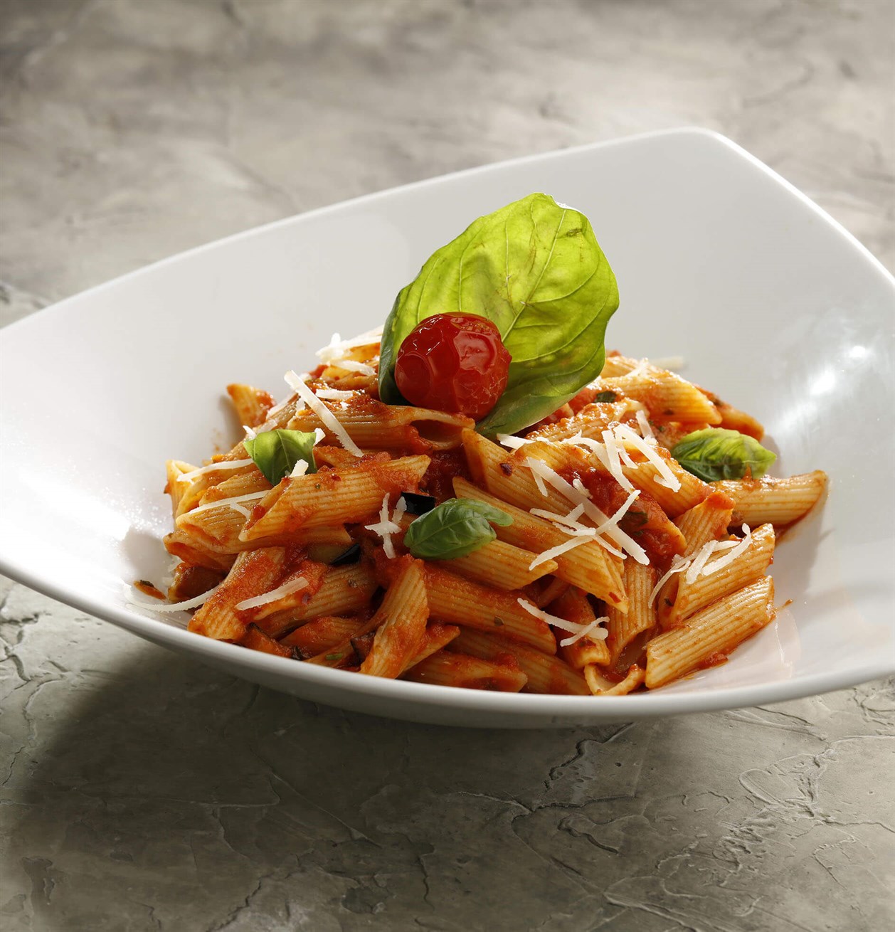 PENNE ARRABBIATTA
