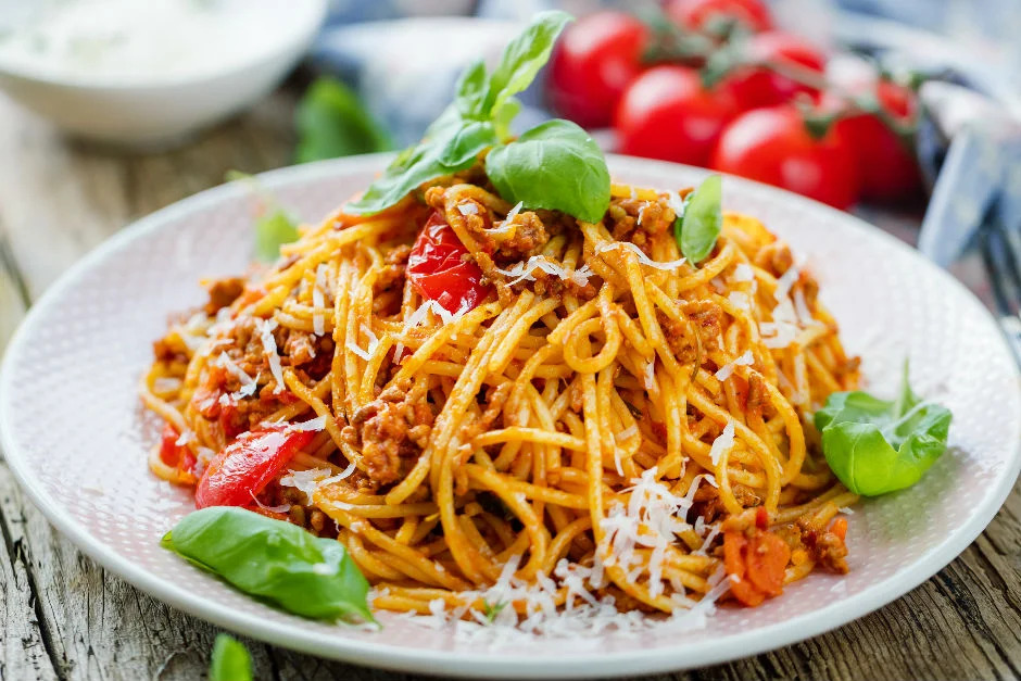 SPAGETTİ BOLOGNESE