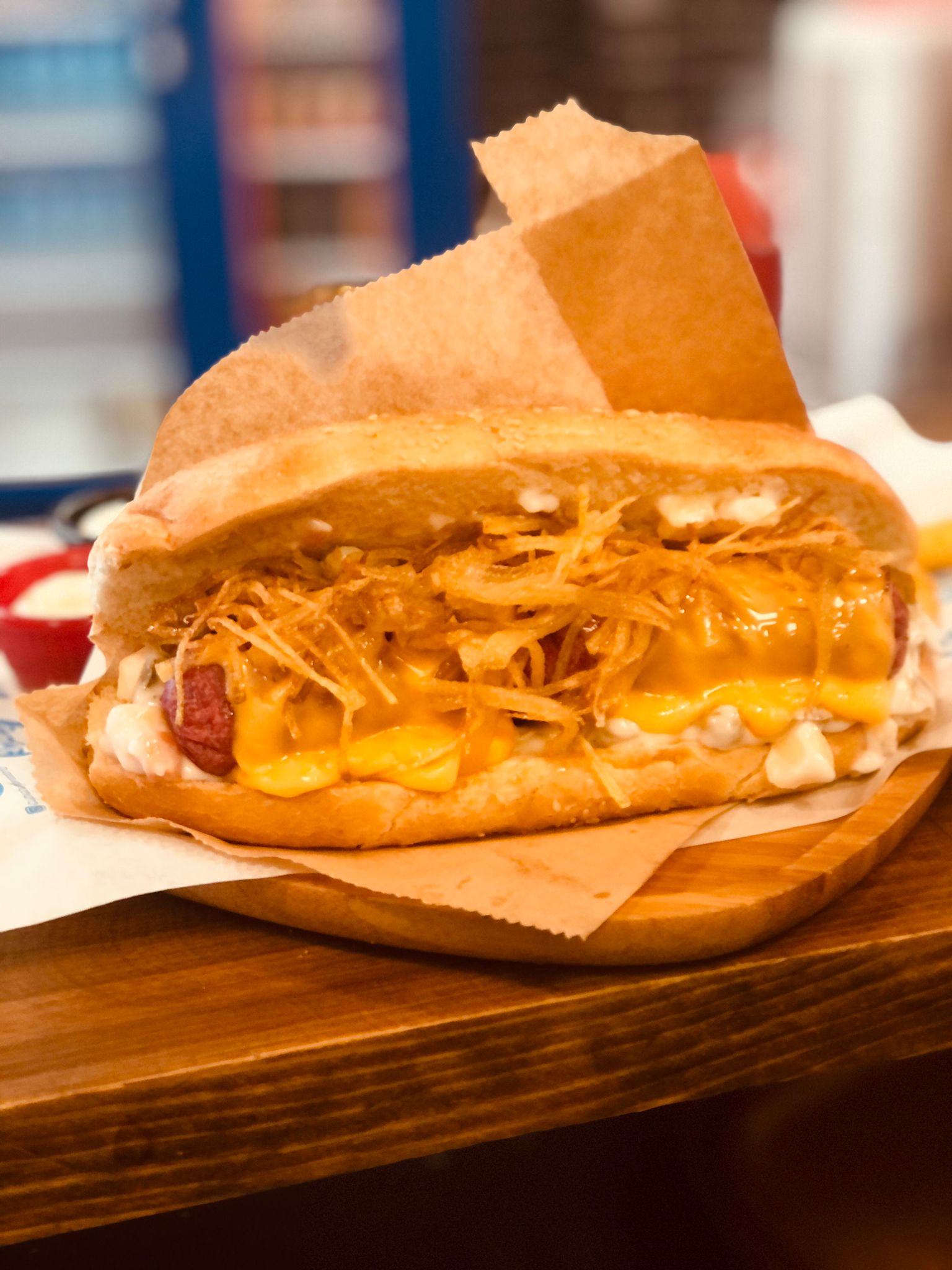 CROWN HOT DOG