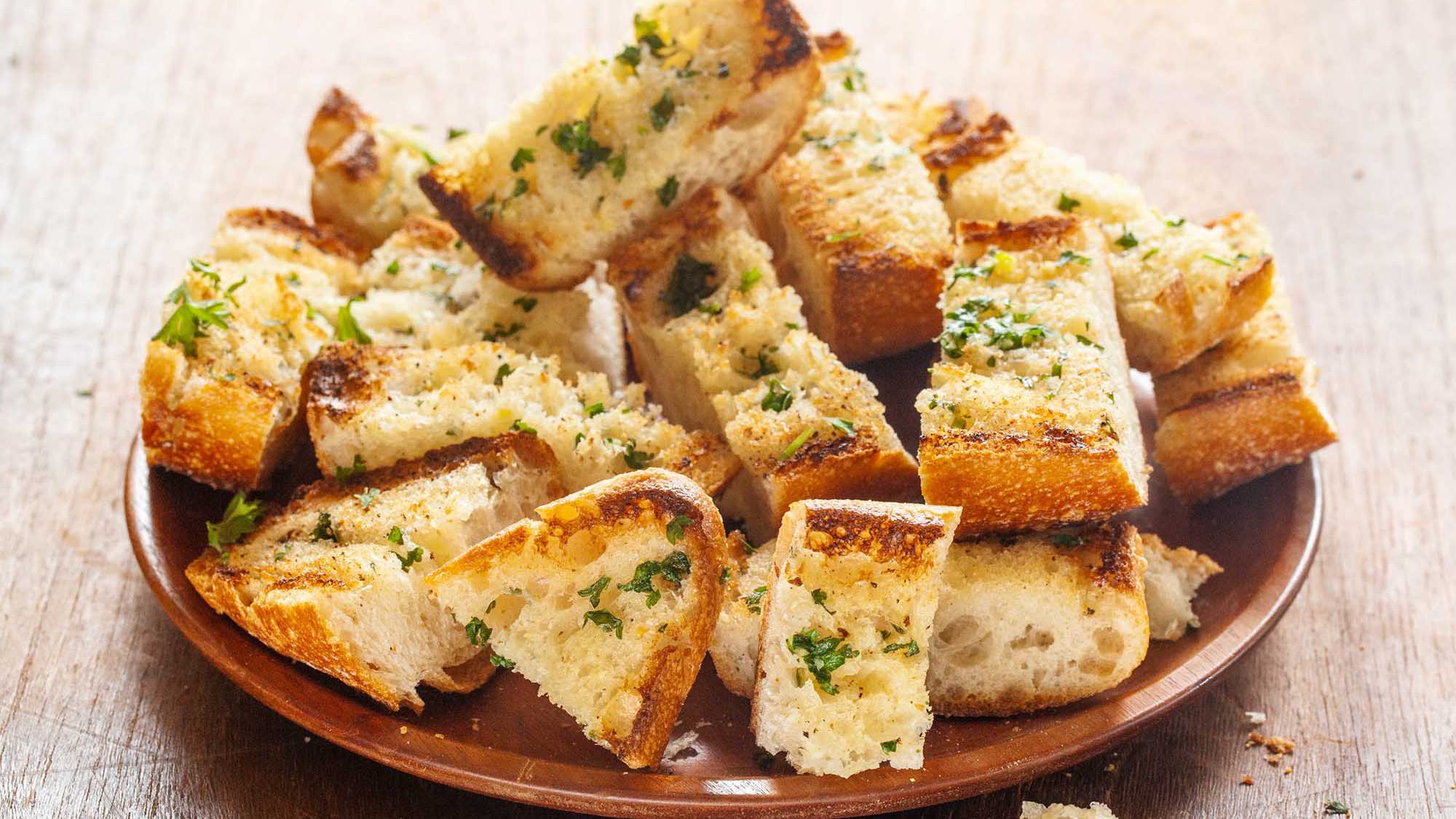GARLIC BREAD
