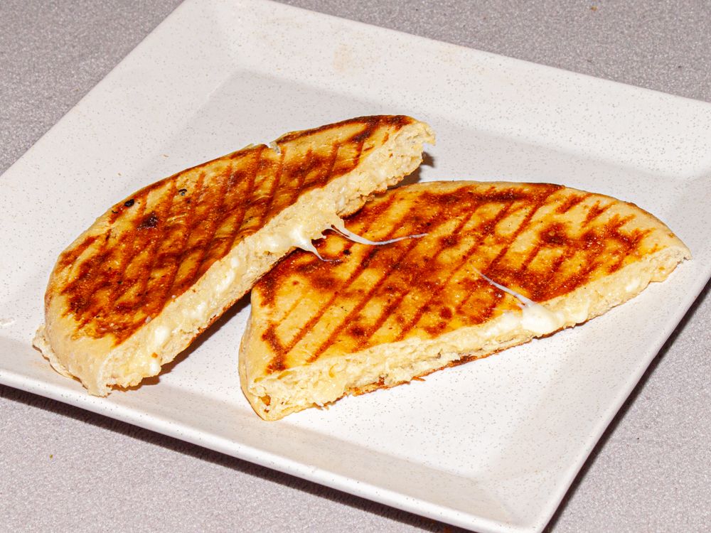 Kaşarlı bazlama 