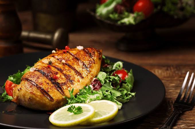 IZGARA TAVUK TABAĞI-GRILLED CHICKHEN