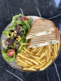 JUMBO TOAST with MOZZARELLA CHEESE & PESTO SAUCE