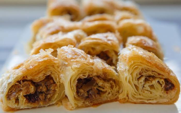 KIYMALI BÖREK