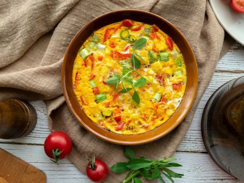 DOMATESLİ OMLET