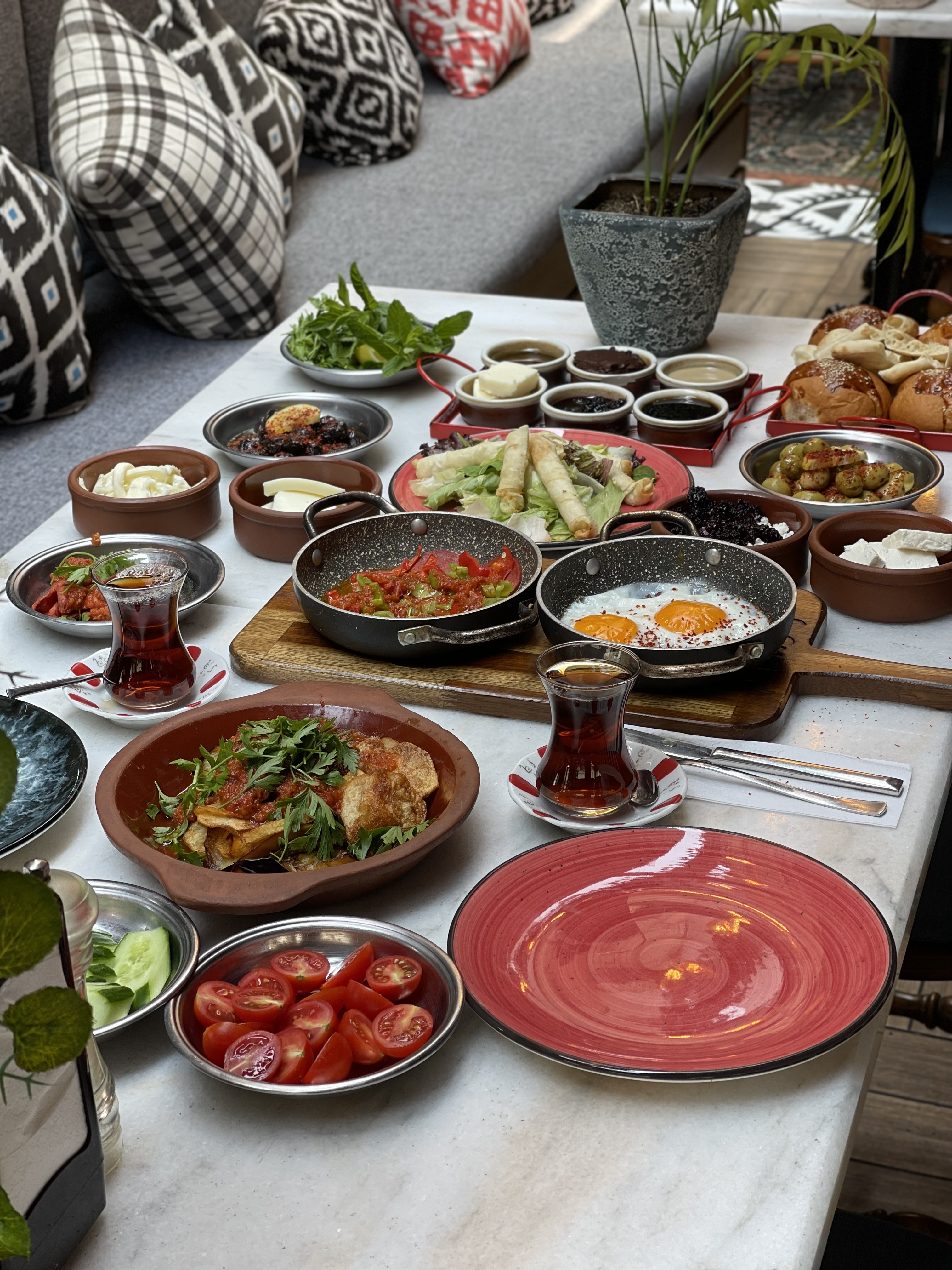 Serpme kahvaltı 