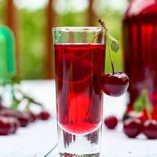 VODKA VİŞNE YERLİ 5 CL 