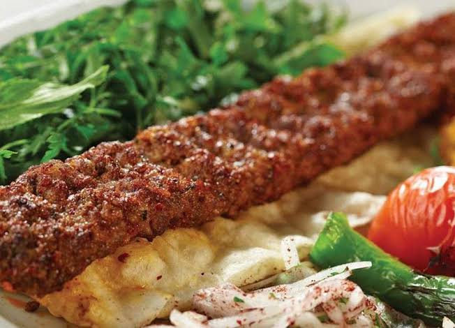 Adana kebabı 