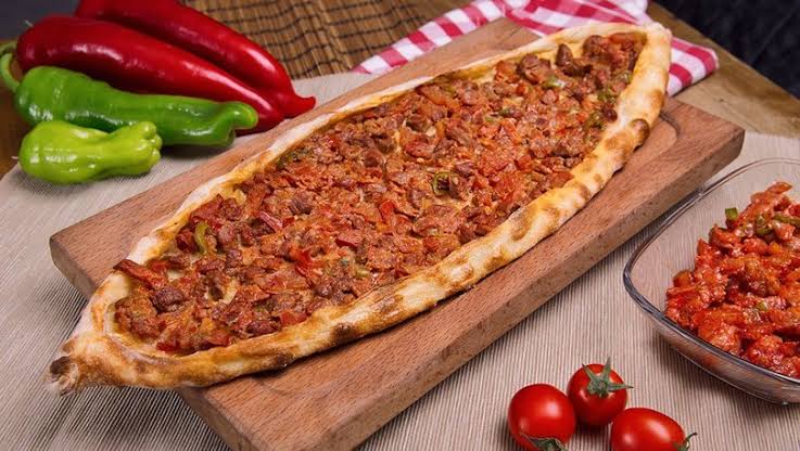 Kıymalı Pide 