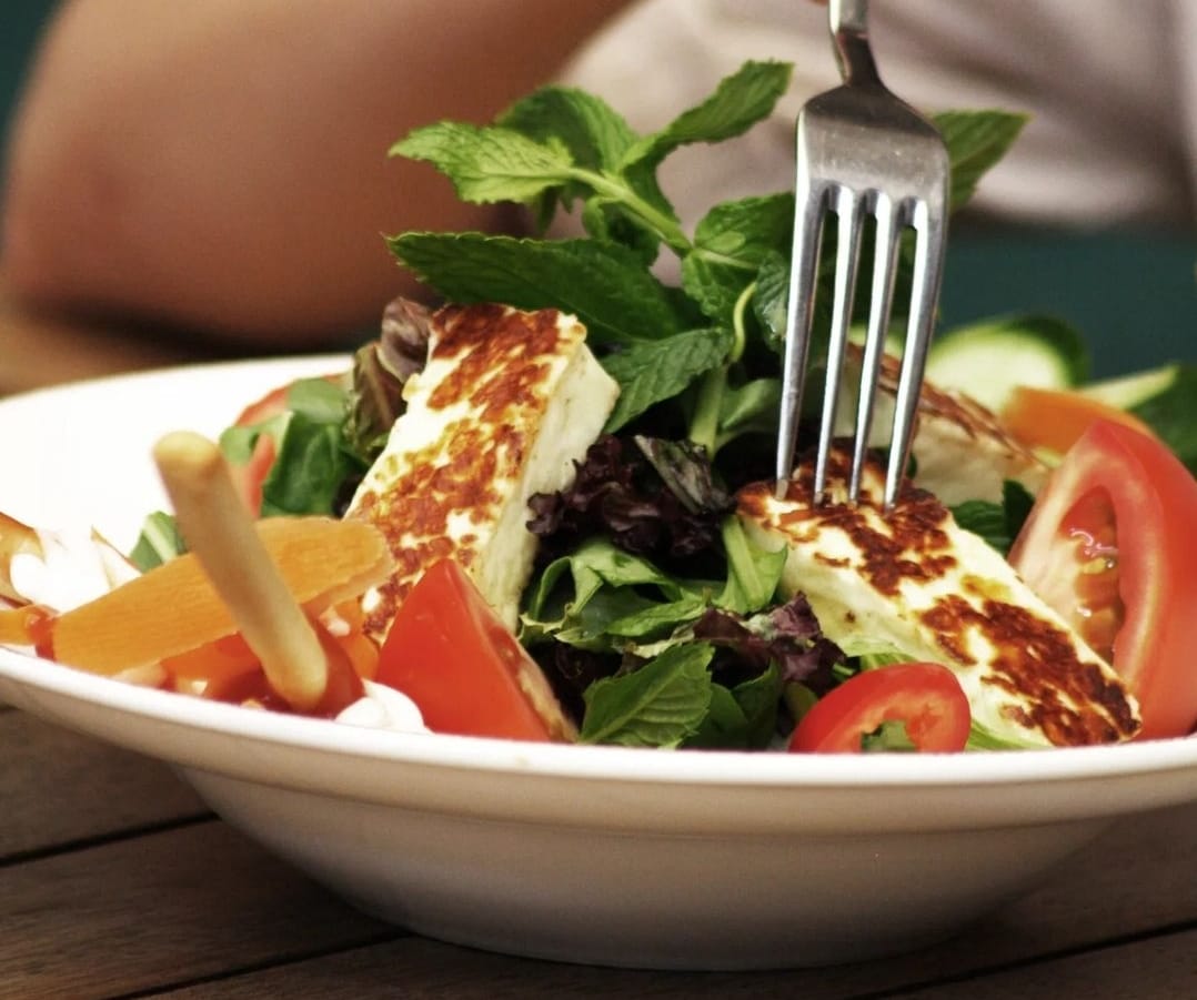 Hellim Izgara Salata