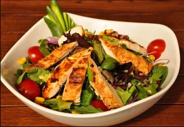 Tavuklu Salata