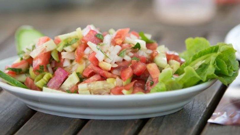 ÇOBAN SALATA