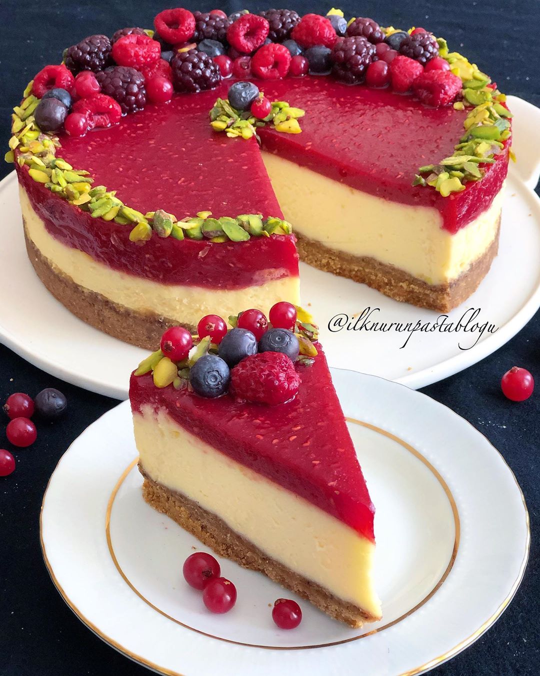 Frambuazlı Cheesecake / Raspberry Cheesecake