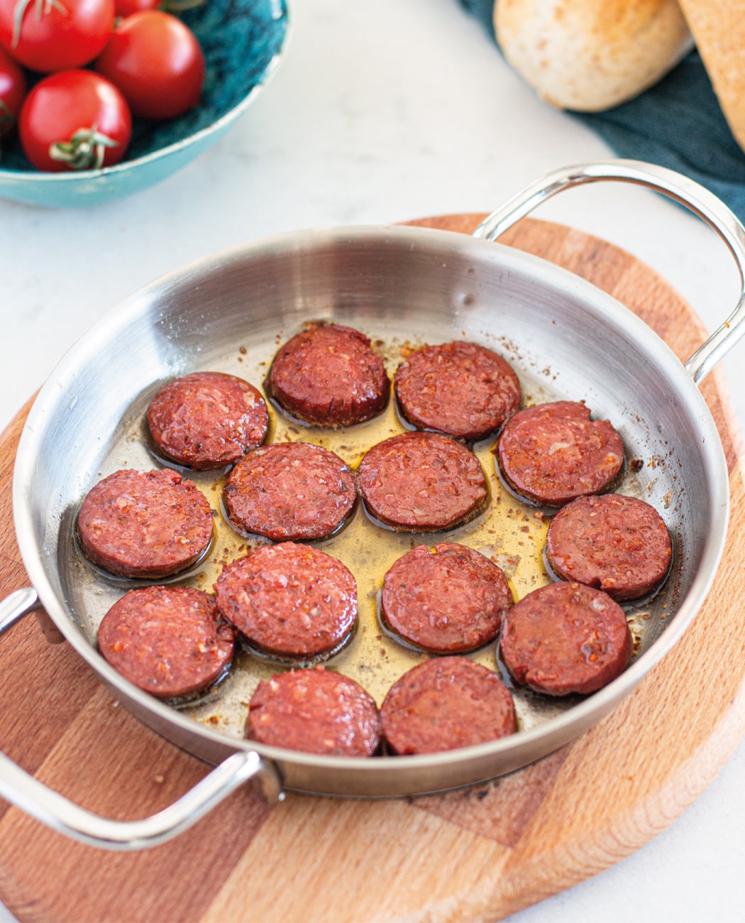 Pan-fried sucuk