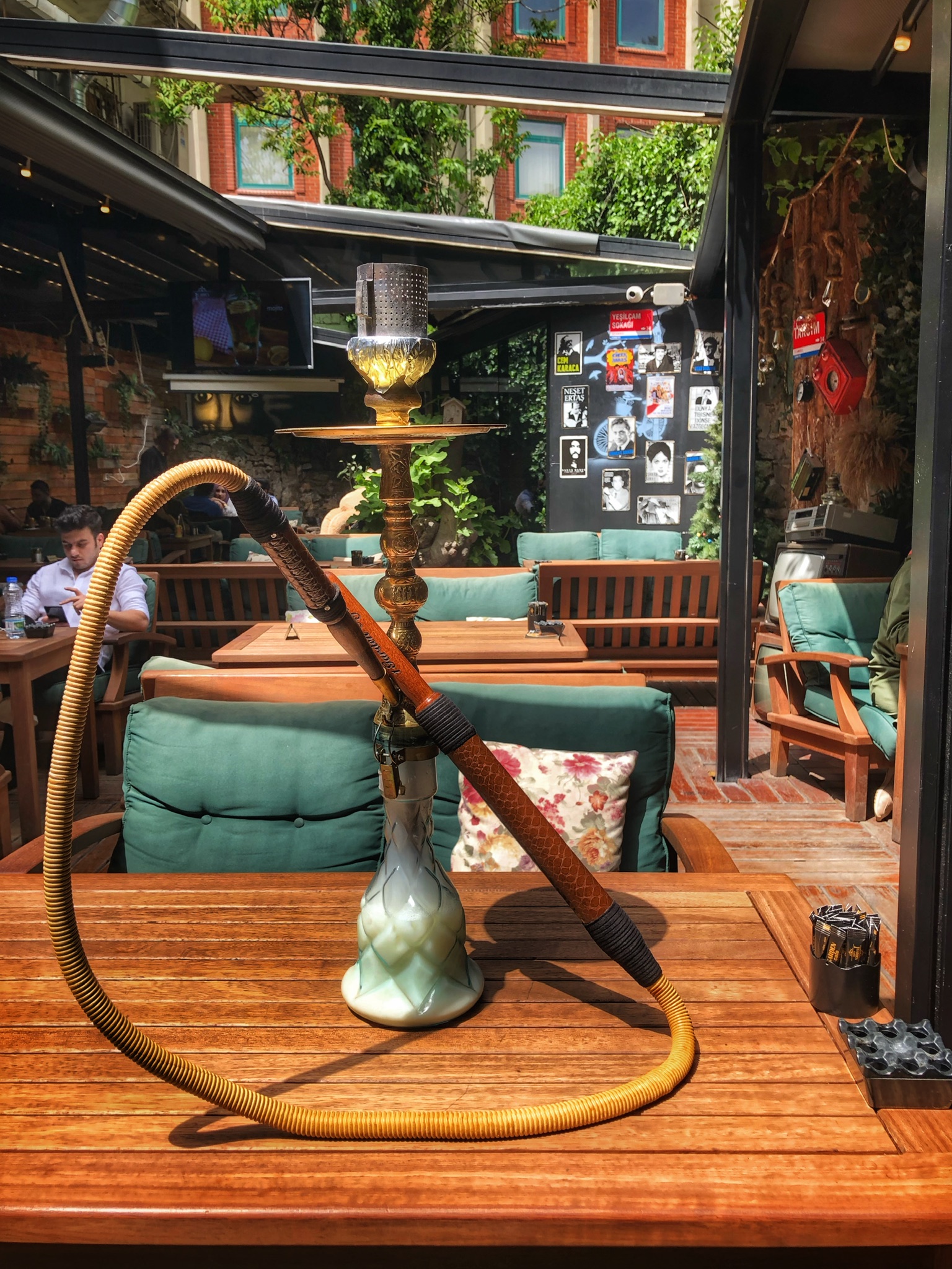 Classic hookah — anise, grape, cappuccino