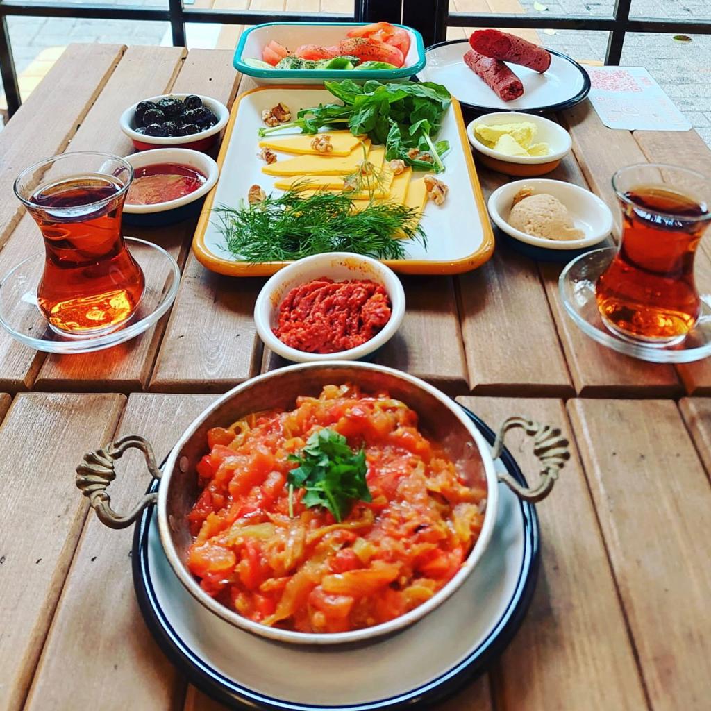 Vegan Serpme Kahvaltı (2 kişilik)(Sadece rezervasyon ile)