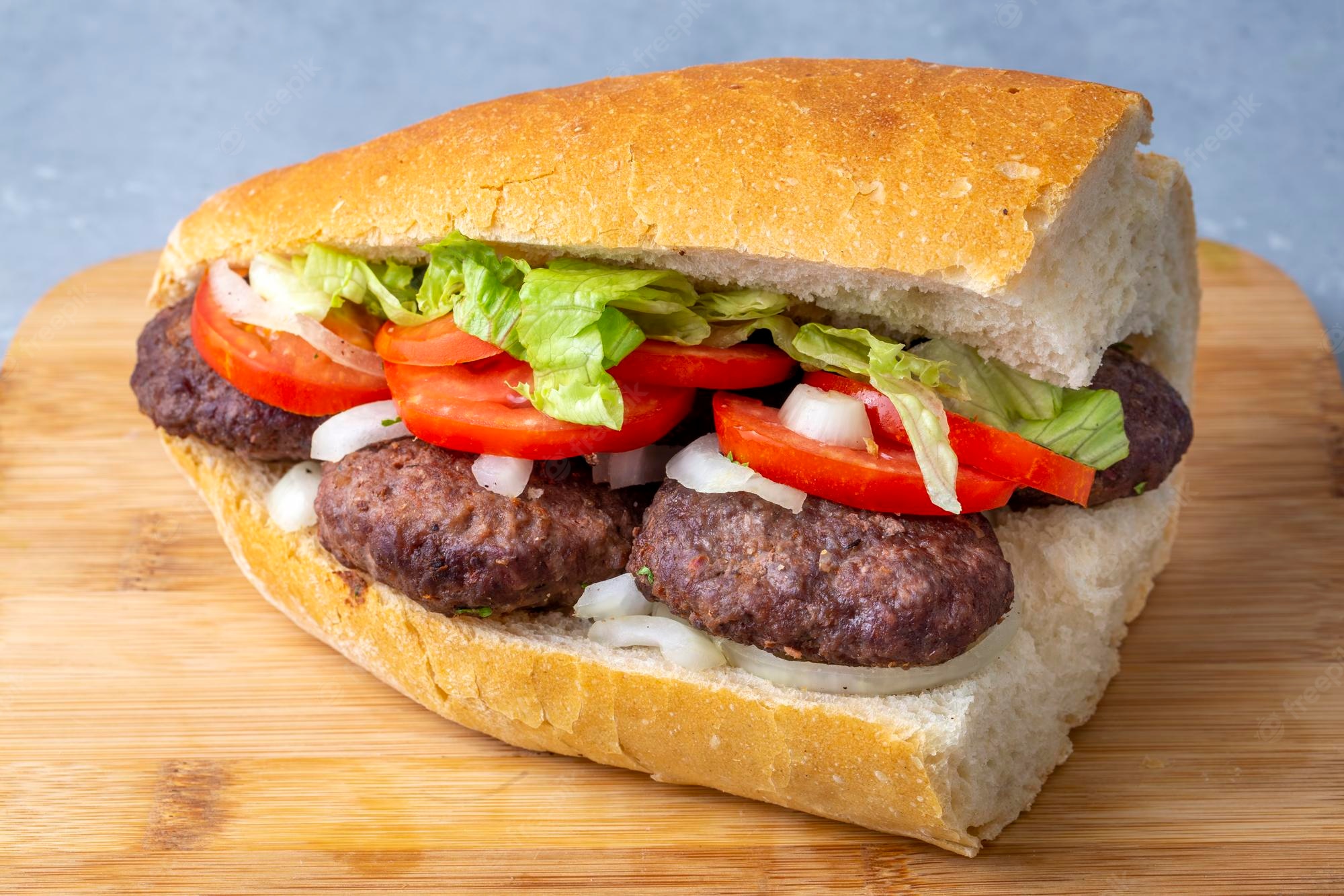 Ekmek Arası Köfte-Sucuk