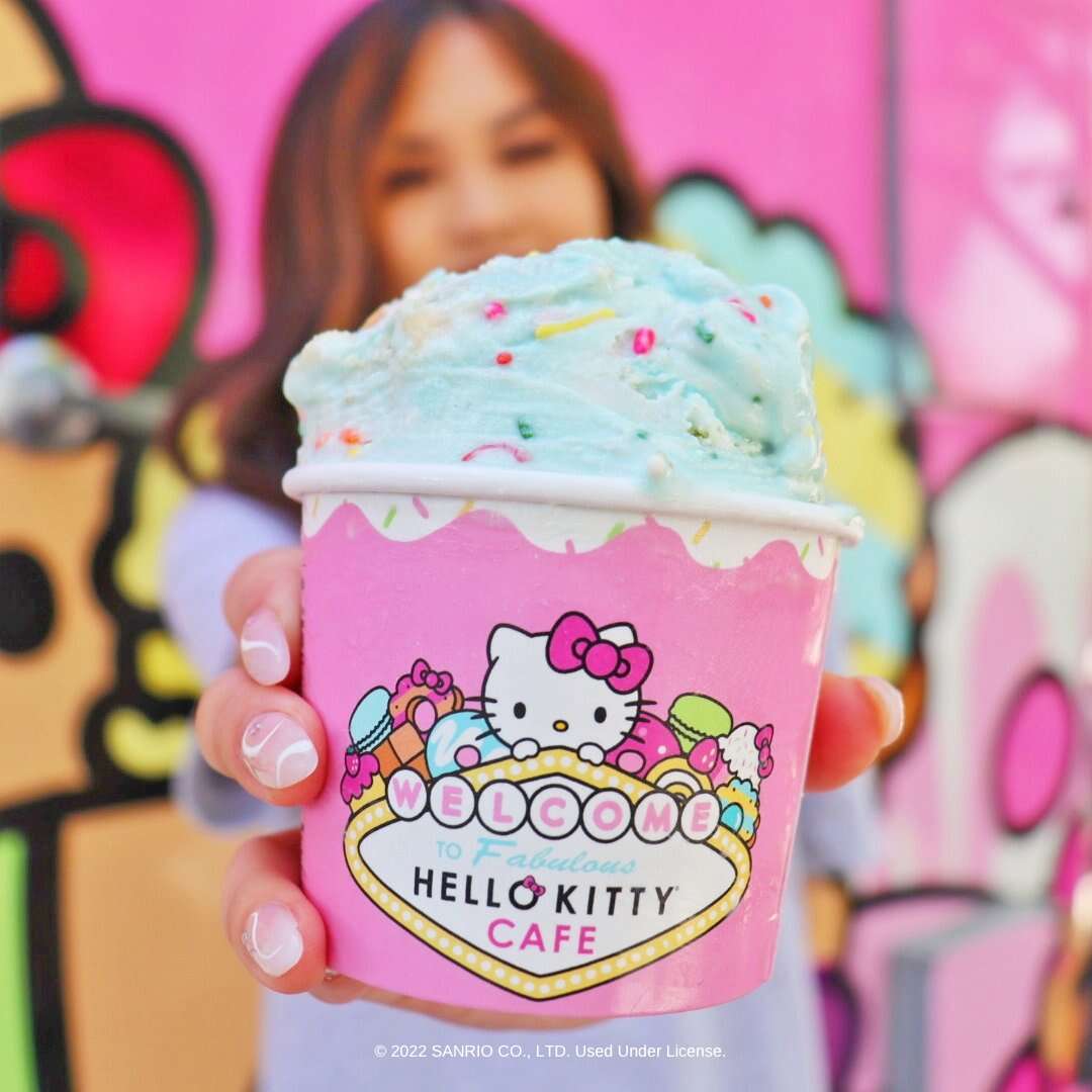 Hello Kitty Pamuk Şekerli Dondurma