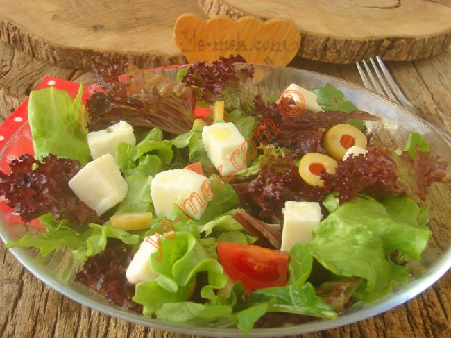 Akdeniz Salata