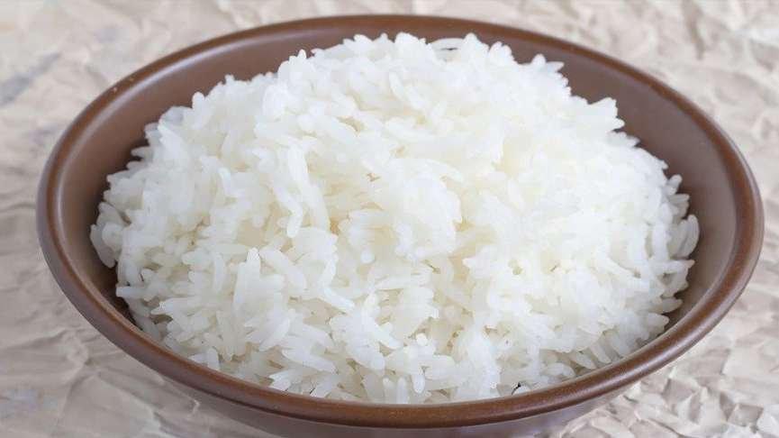 Sade Pirinç Pilavı