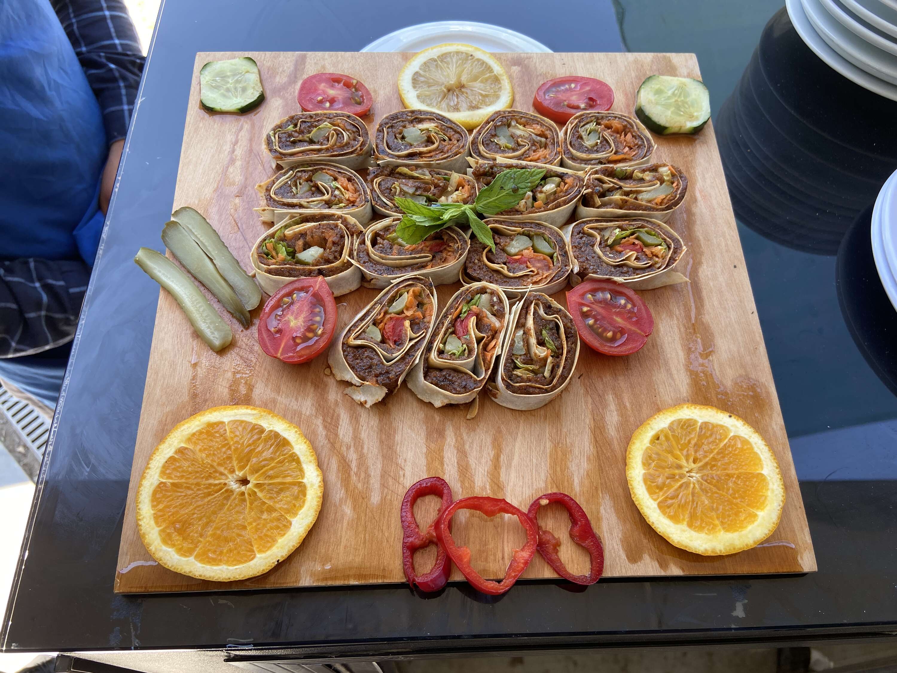 ÇİĞ KÖFTE SUSHİ