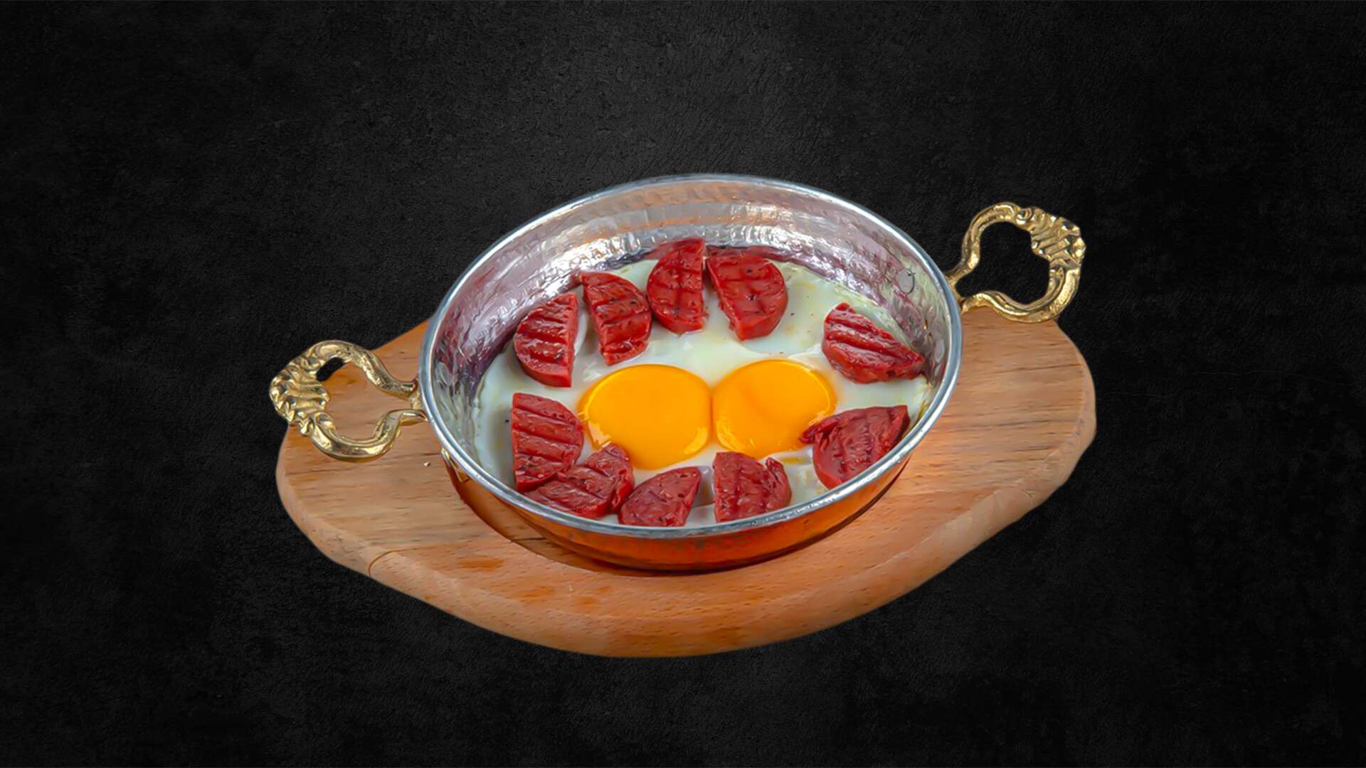 Pan-fried eggs with sucuk