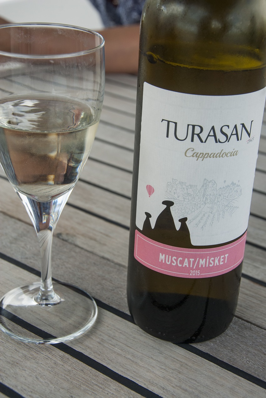 Turasan Muscat Semi Sweat