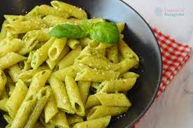 Penne with pesto sauce