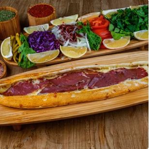 Pastırma Kaşarlı Pide 