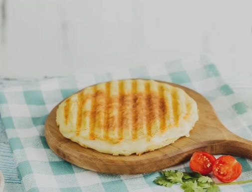 Bazlama with Kaşar Cheese and Mini Söğüş