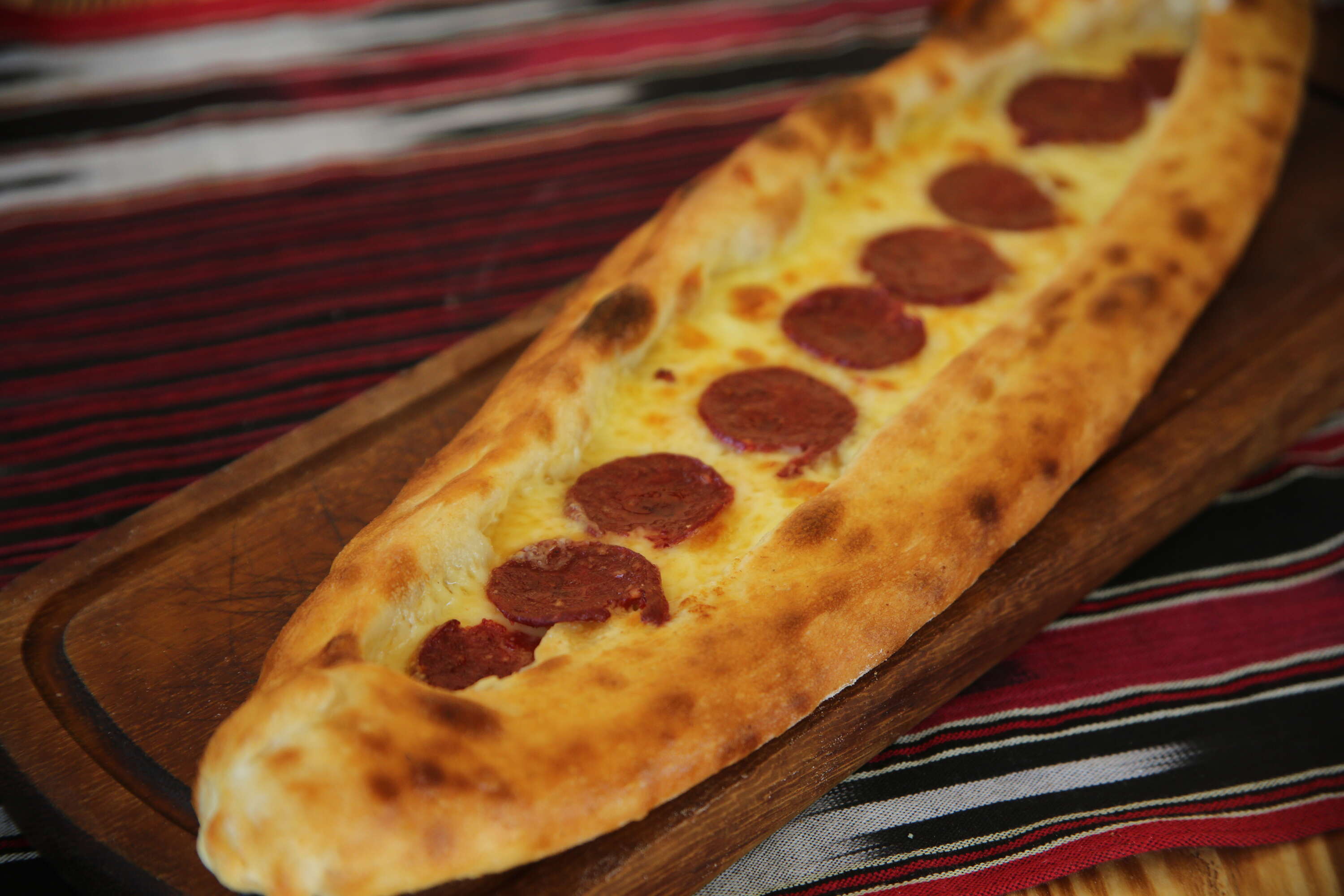 Sucuklu-Kaşarlı Pide(Açık-Uzun)