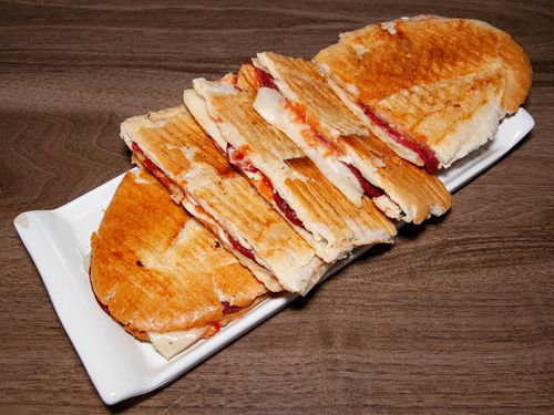 TAM KARIŞIK TOST