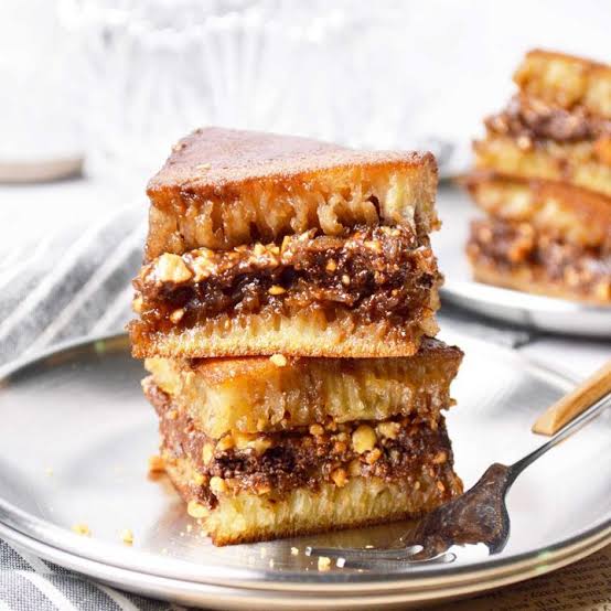 Martabak manis 