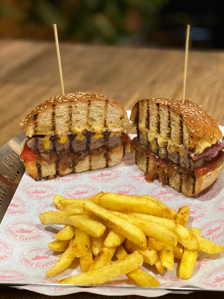 KLASİK BURGER 140 GR