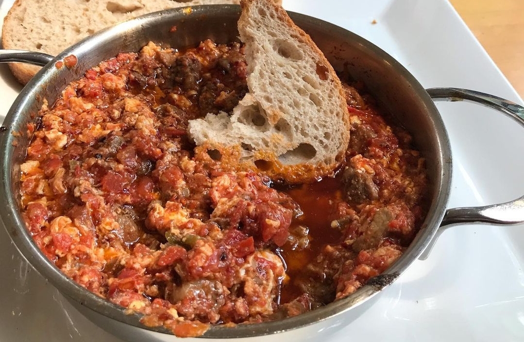 Kavurmali Menemen