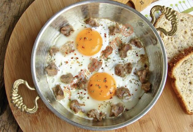 Eggs with Kavurma