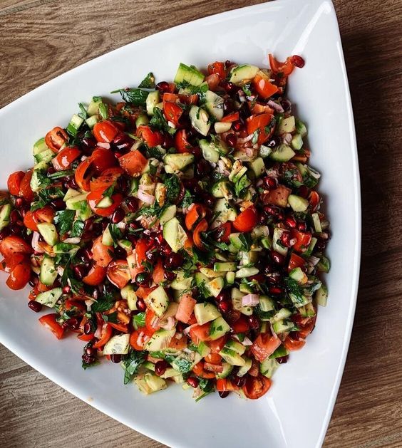 ÇOBAN SALATA ORTA