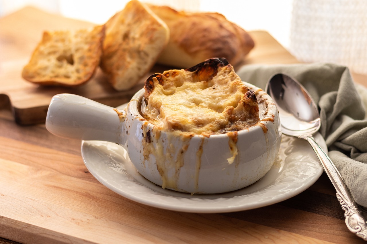 Soupe à L’Oignon (Soğan Çorbası)