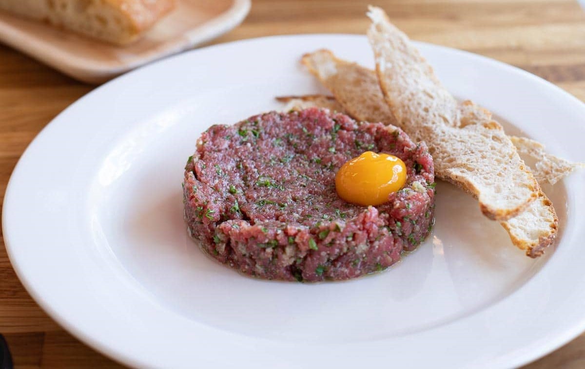 Tartare Au Boeuf (Dana Tartar)