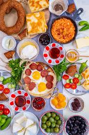 BREAKFAST/SƏHƏR YEMƏYI