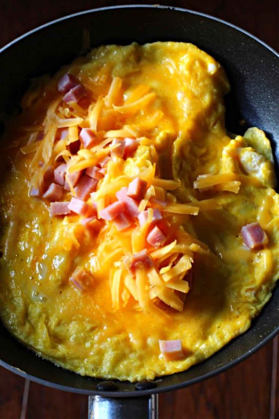 KARIŞIK OMLET