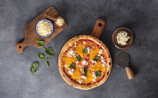 3 Peynirli Pizza (Orta Boy)