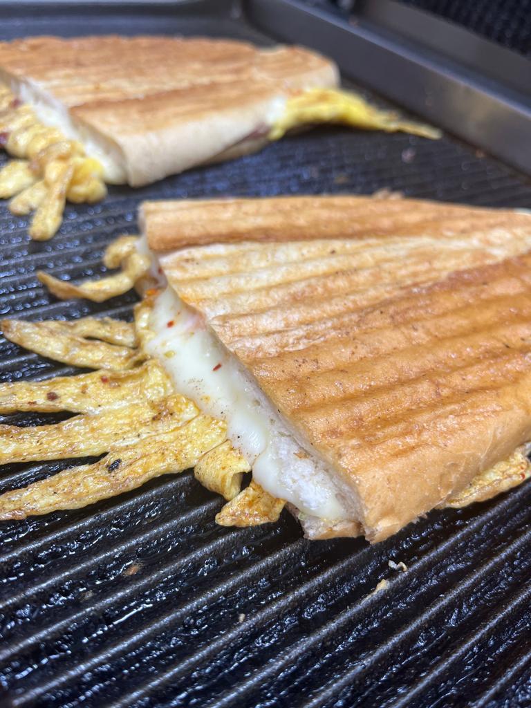Mix egg sandwich