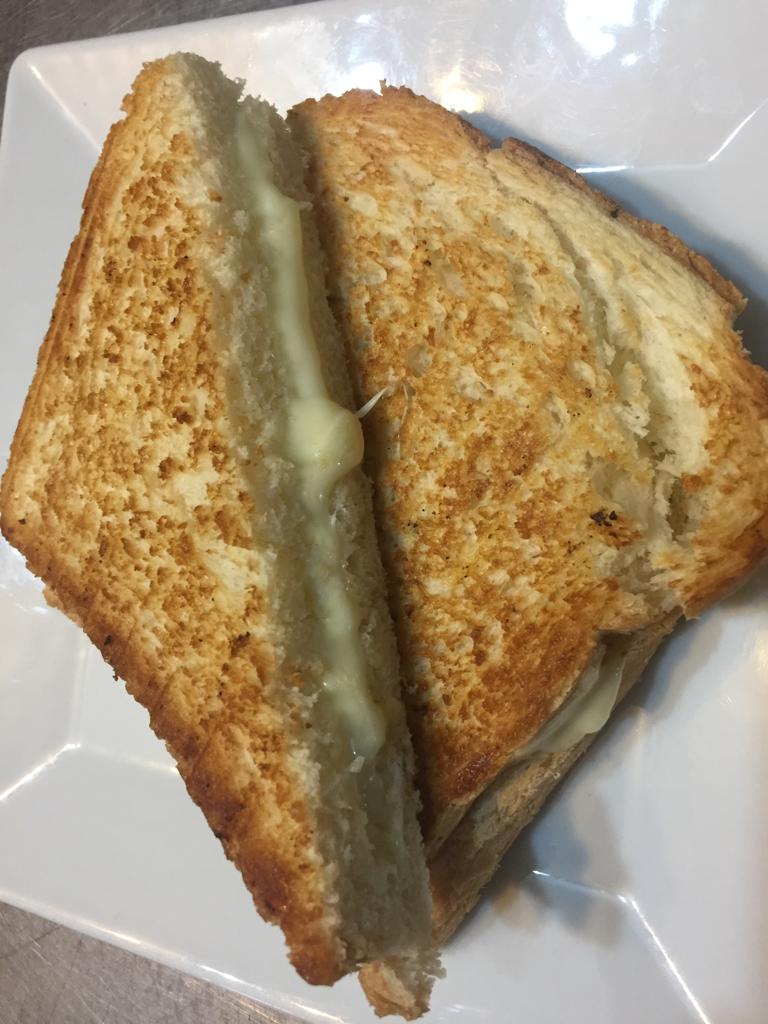 Kaşarlı tost