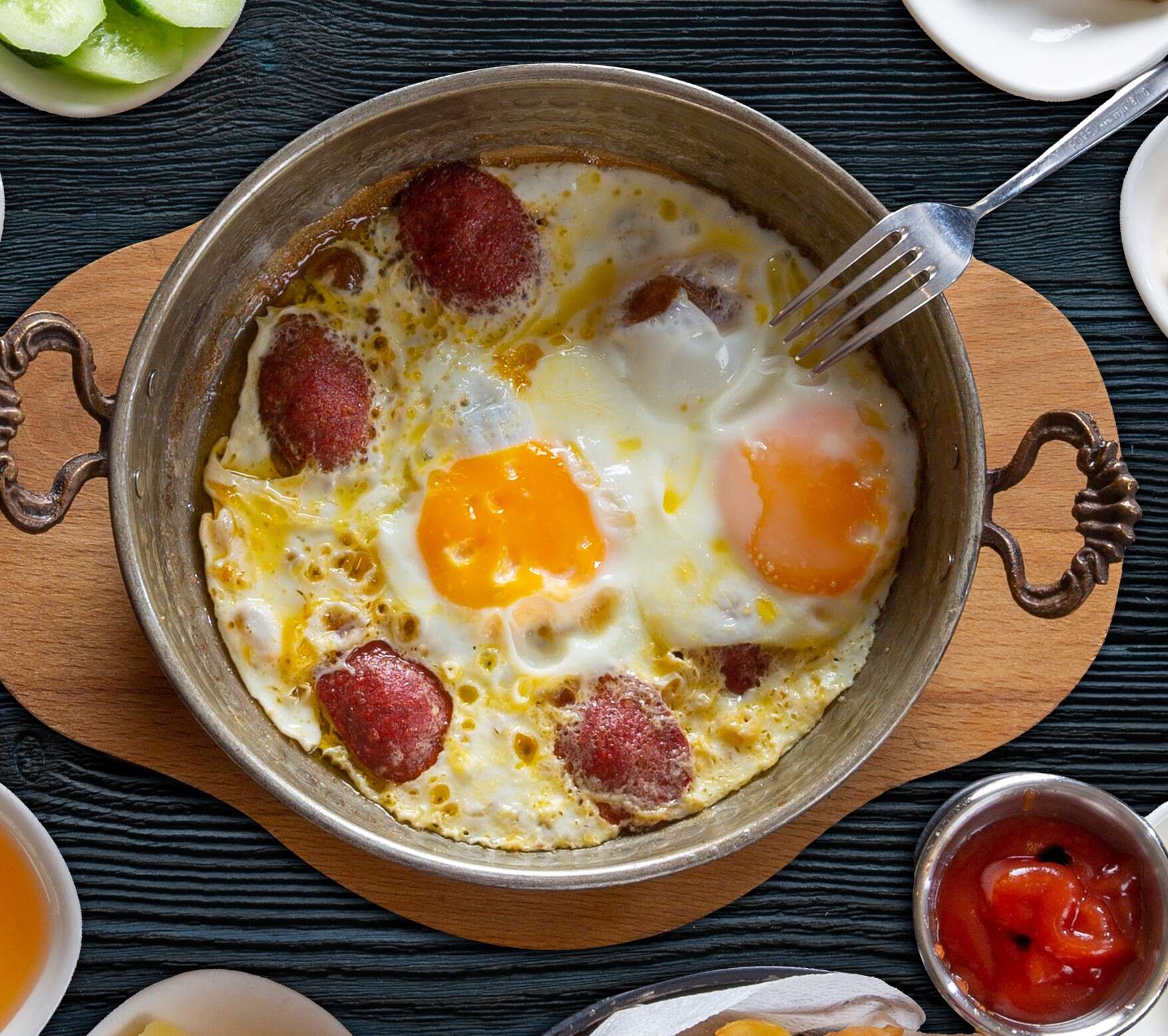 Sucuklu Yumurta